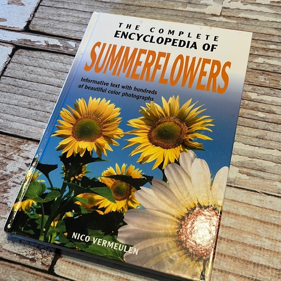The Complete Encyclopedia Of Summerflowers - Picture 1 of 11